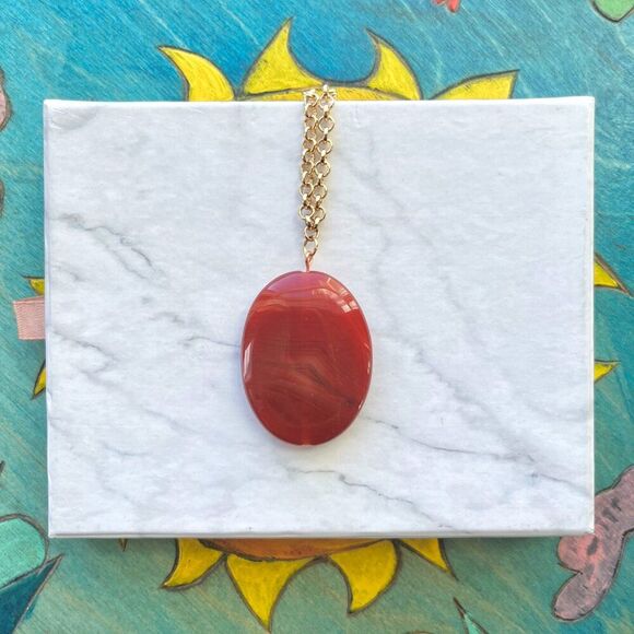 Red Marble Stone Oval Pendant on Gold Chain Necklace - Picture 4 of 6